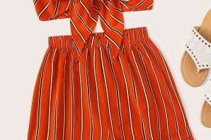 Полосатые оранжевые шорты