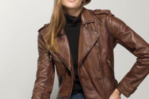 Темно коричневая женская куртка