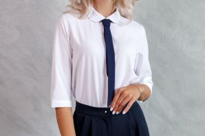 Белая рубашка с галстуком