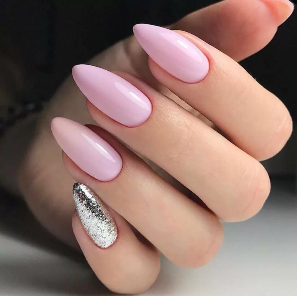 Розовые ногти миндаль - 69 photo
