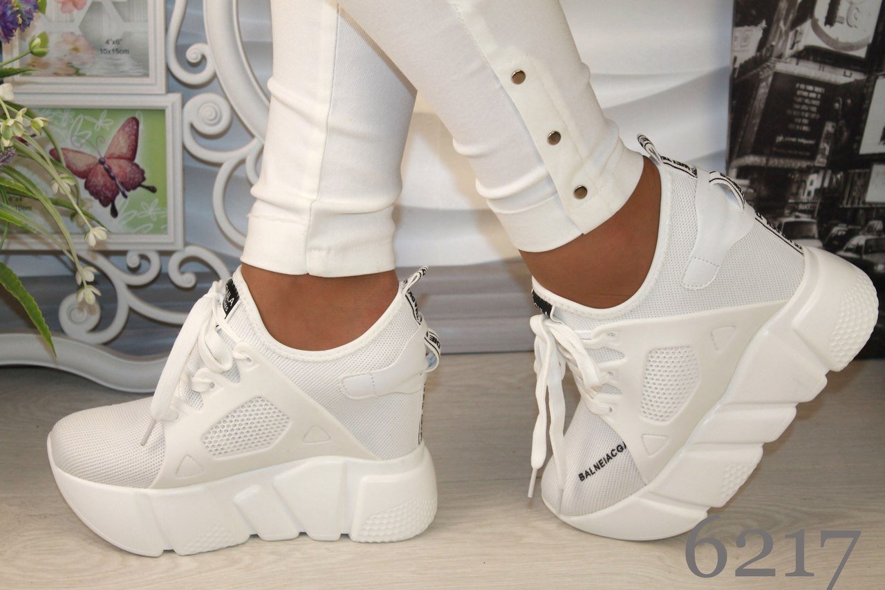 Кроссовки на платформе женские белые фото