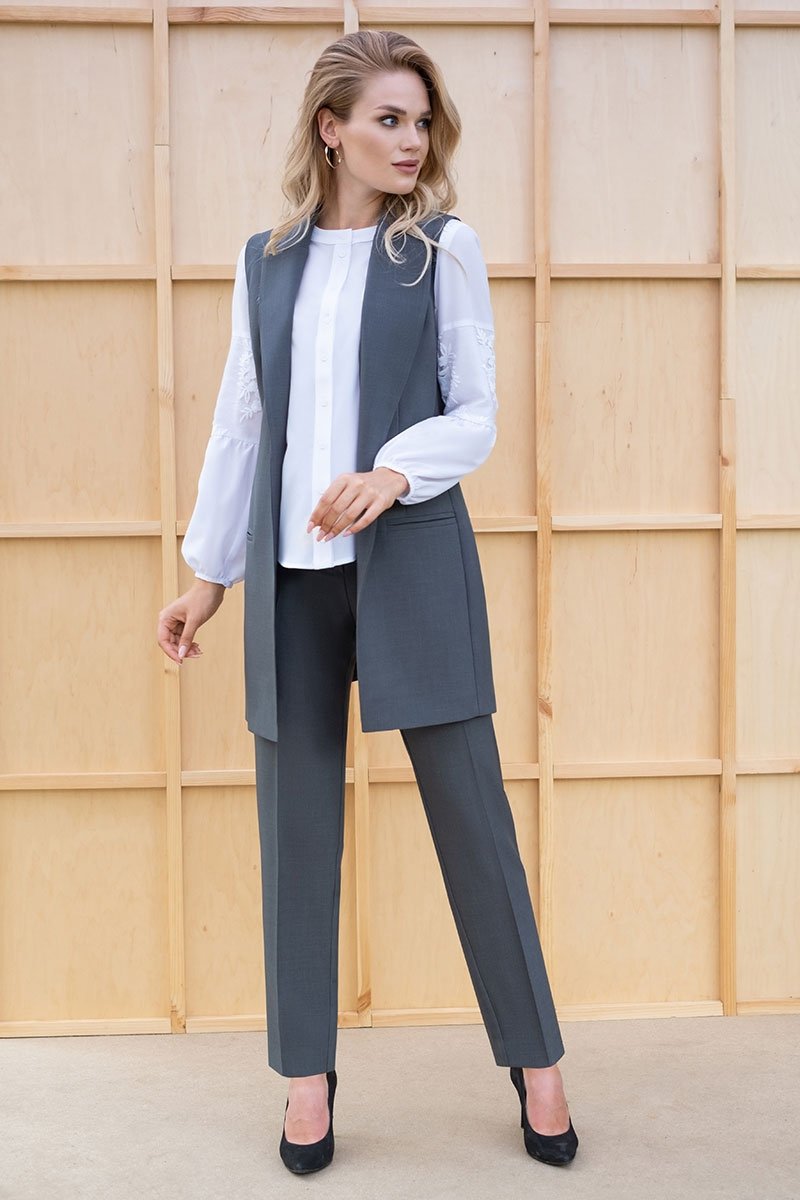 Брючный костюм Юрс