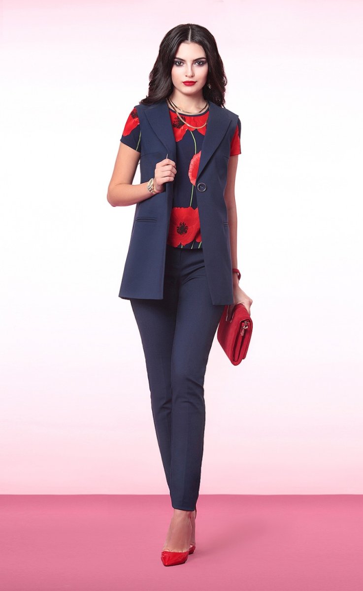 Костюм женский