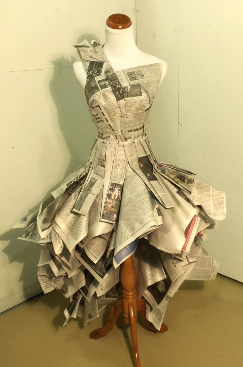 «Культработник года – »: в Марий Эл надели платья из газет