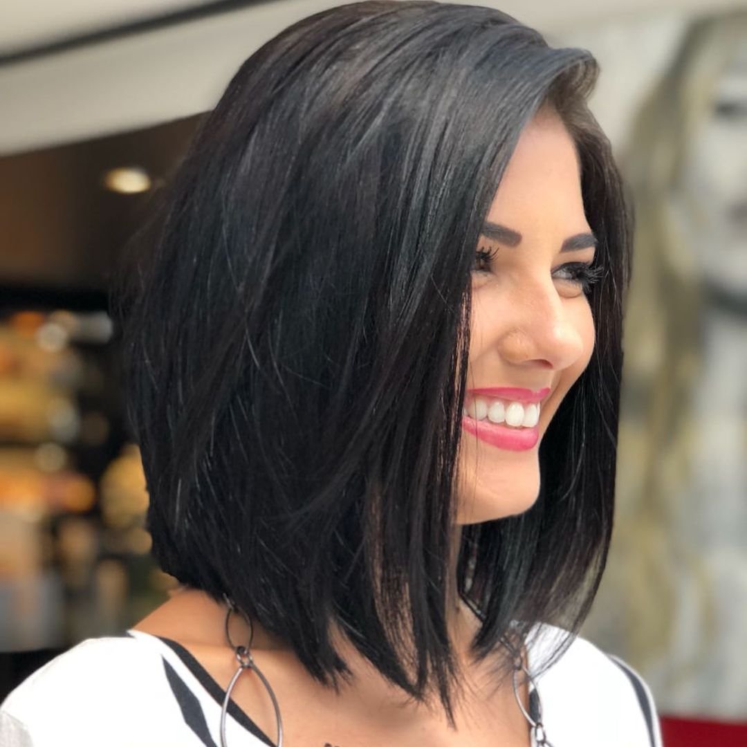 Удлиненное каре на густые волосы