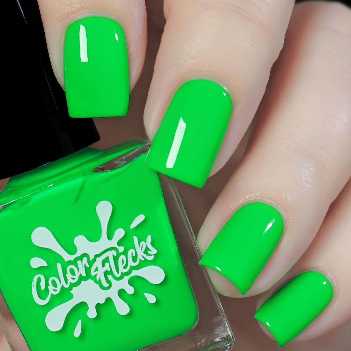 Ядовито-зеленый маникюр