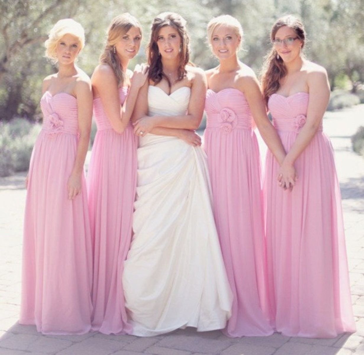 Подружки невесты розовый цвет