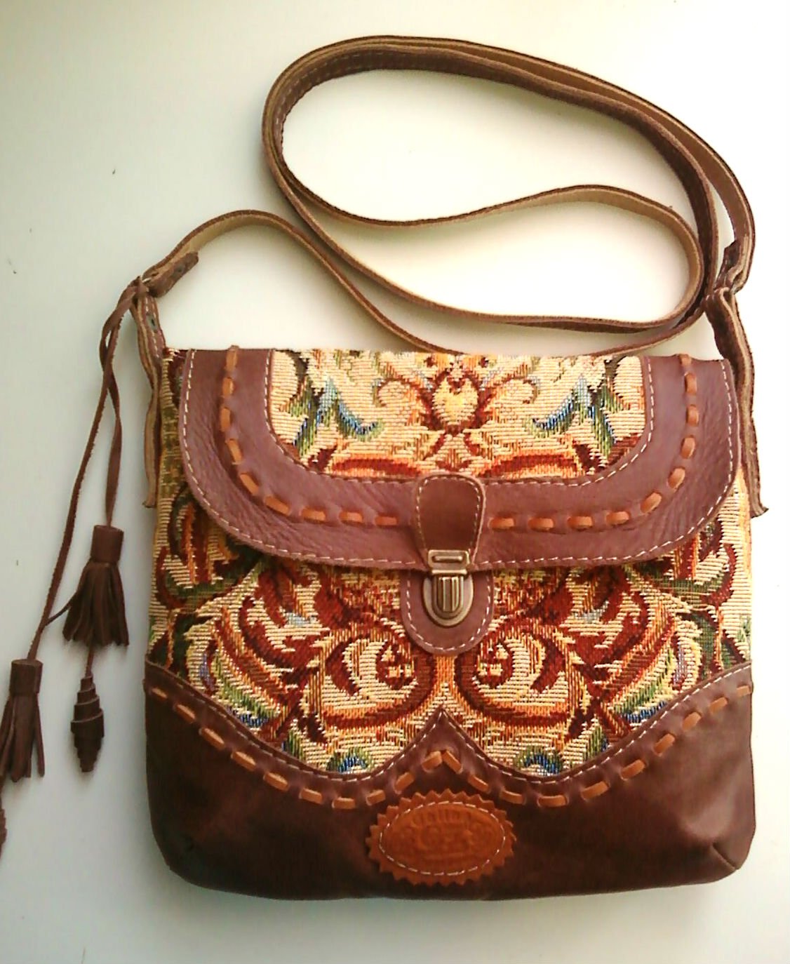 Женские сумочки своими руками. Декор кожаной сумки. Сумка женская. Сумка женская текстильная. Винтажные сумки.
