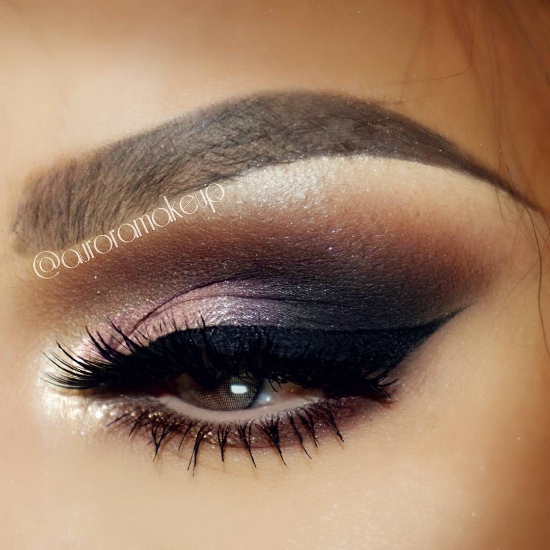 Черные тени для век макияж