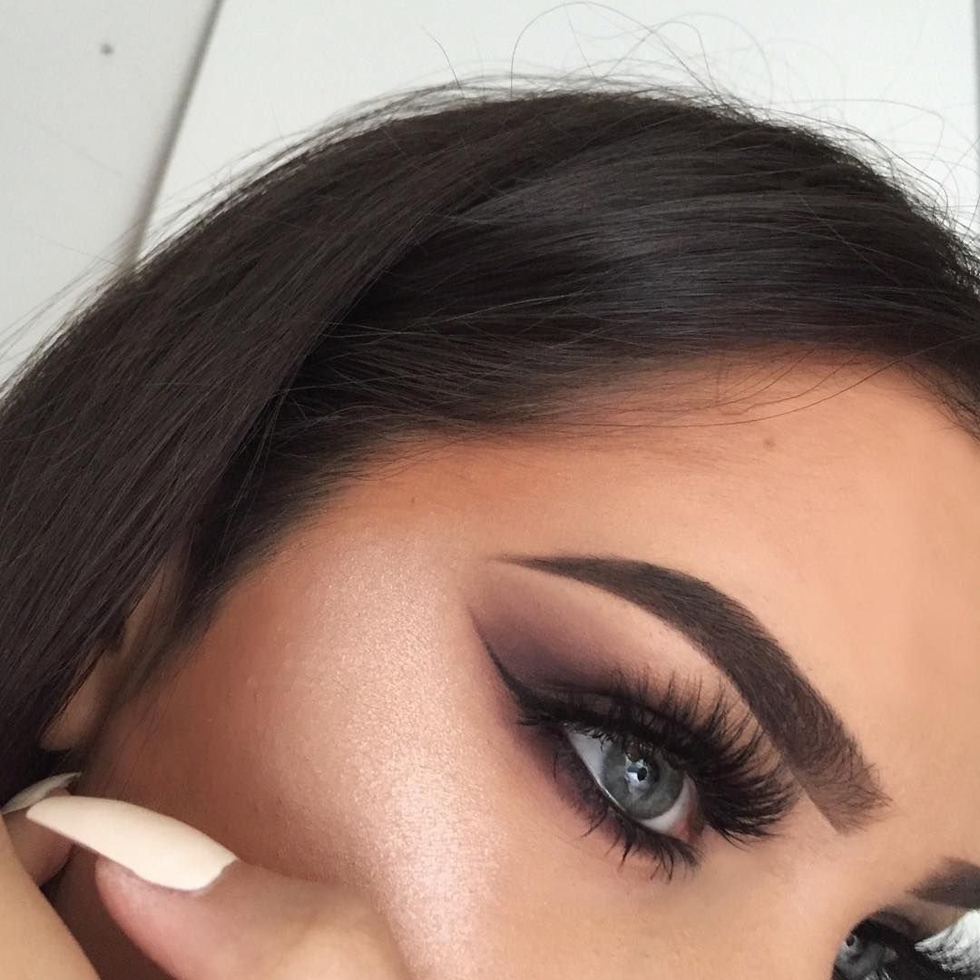 Вечерний макияж с накладными ресницами