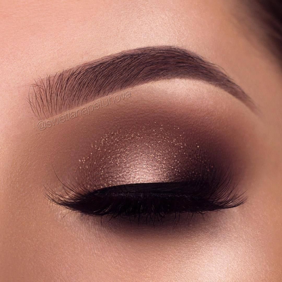 Вечерний макияж коричневыми тенями