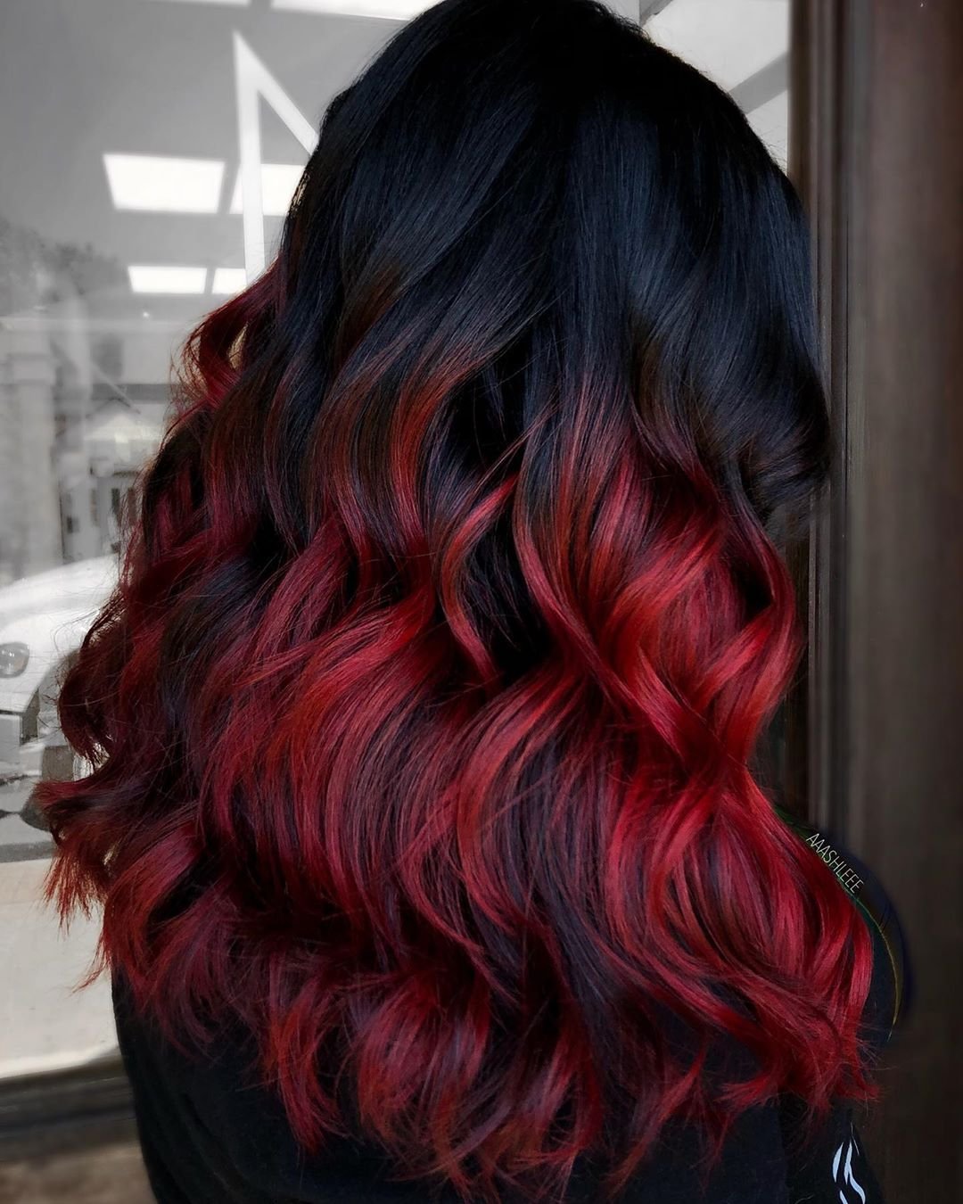 Черный цвет волос с красным оттенком - 79 фото
