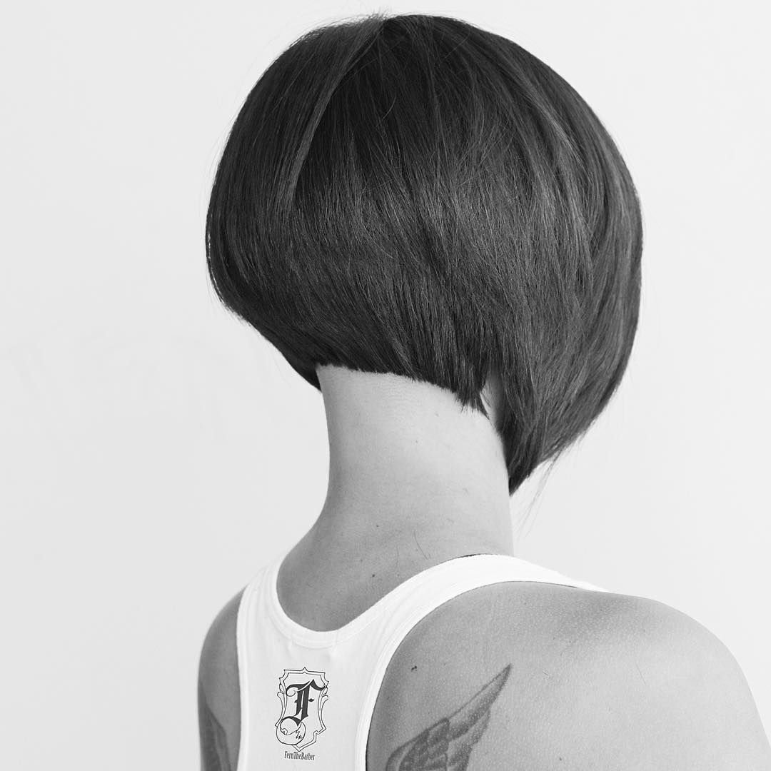 Стрижка Боб с узорами на затылке