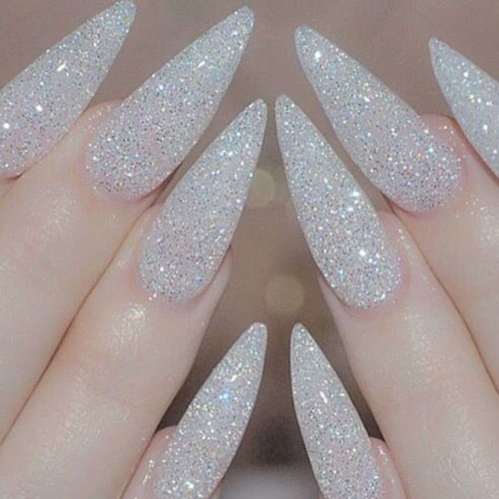 Серебристый маникюр нарощенные