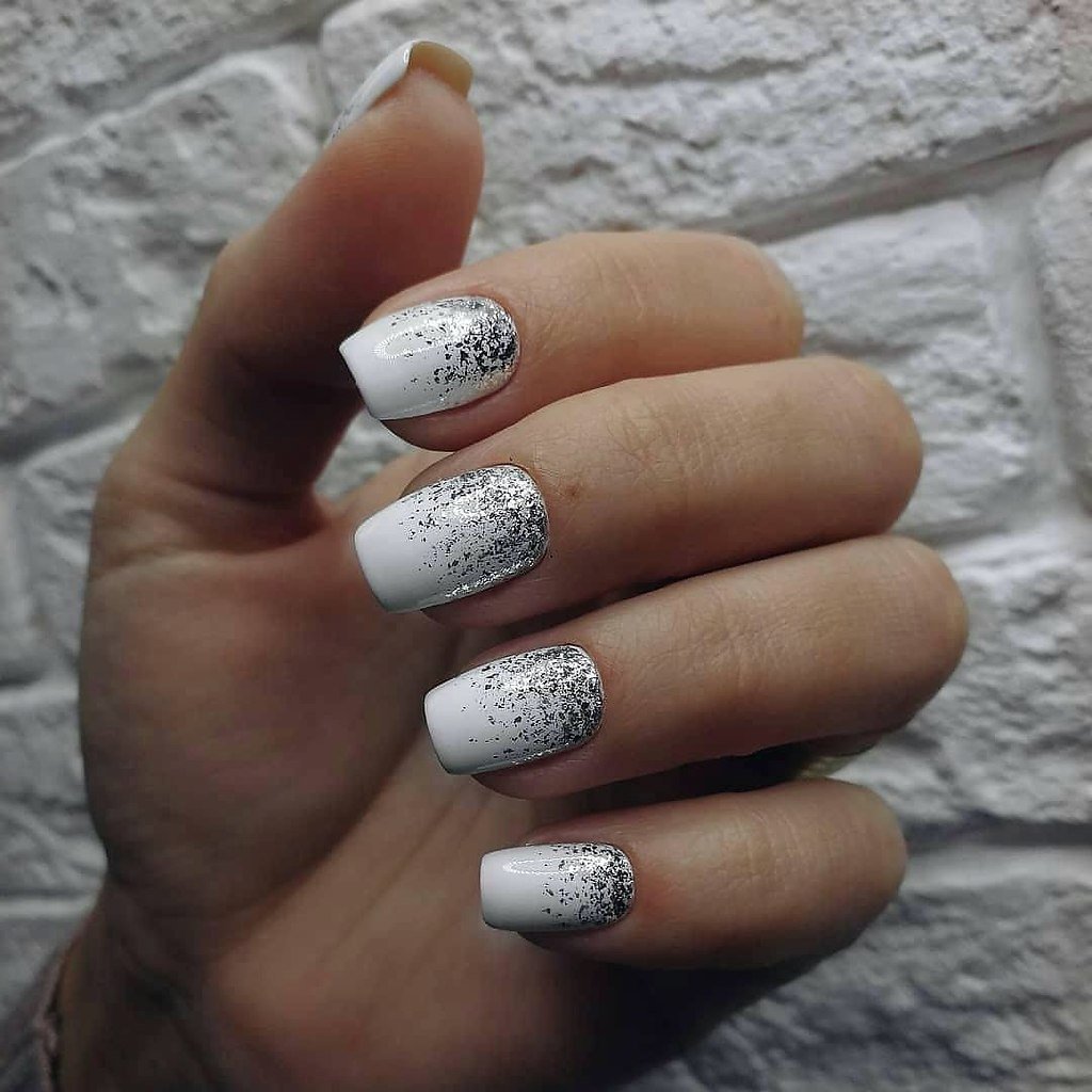 Гель лак белый с блестками