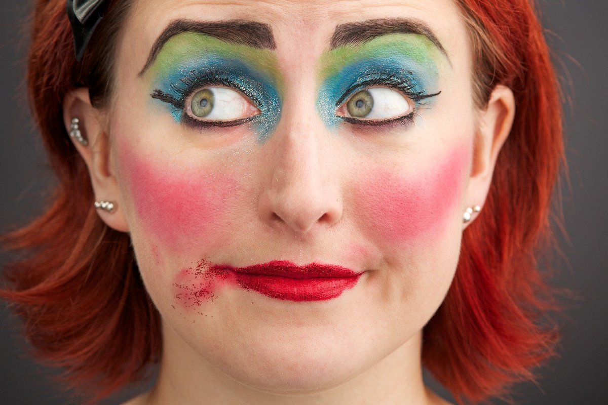 Это провал! 15 фото неудачного макияжа, с которым женщины вышли на улицу