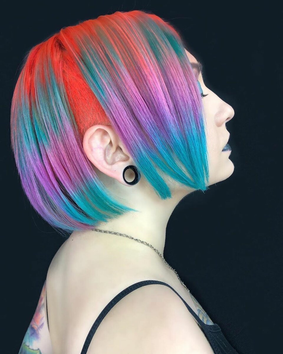 Стрижка Боб каре красное мелирование