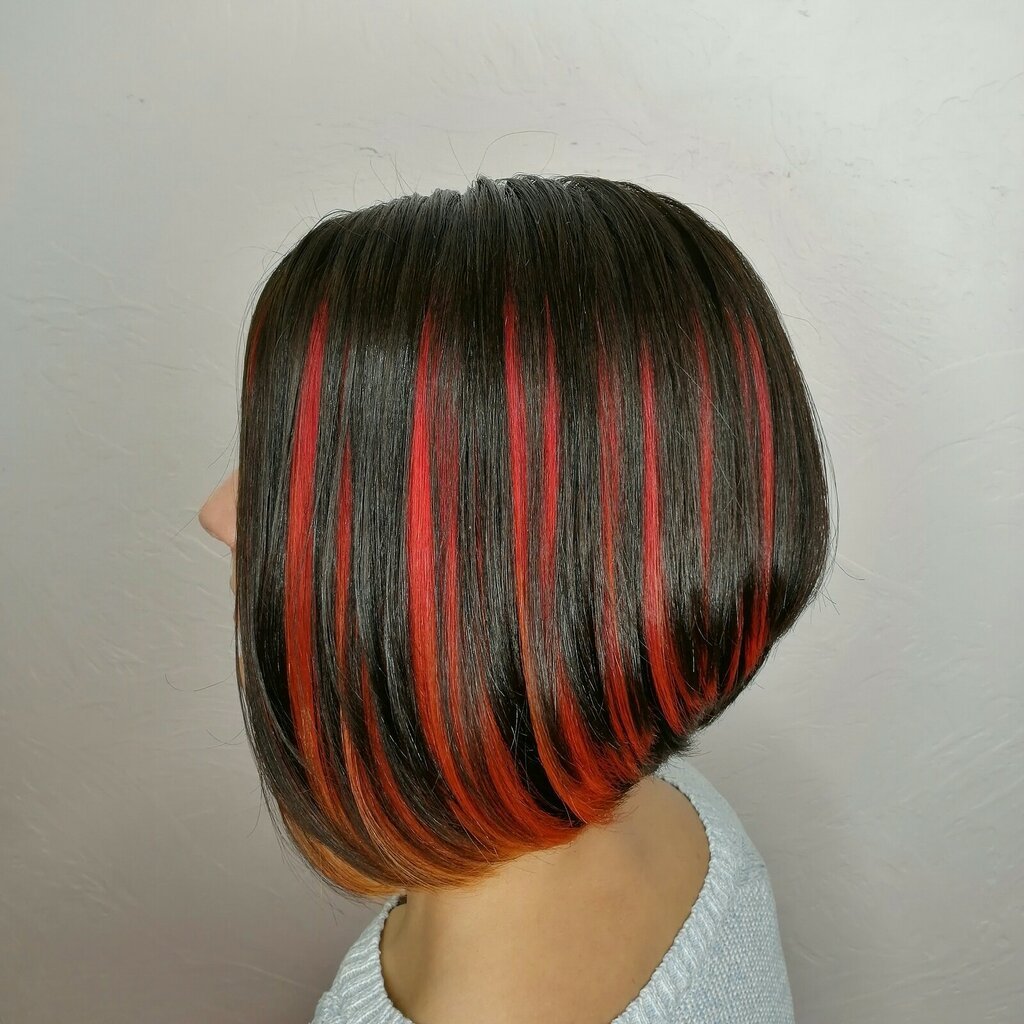 Цветное окрашивание на короткие волосы