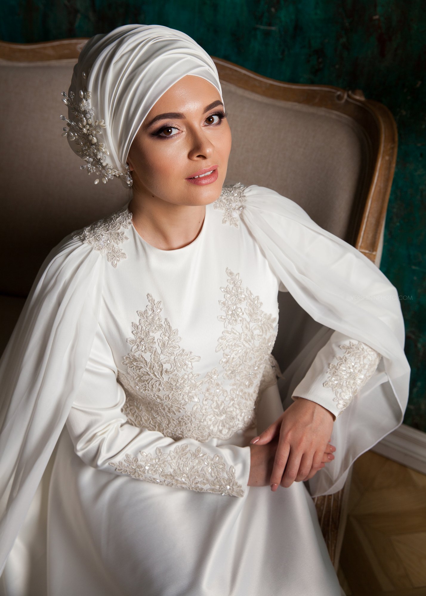 Никях плюс. Платье для никаха 2022. Татарская невеста никаха. Свадебное платье для никаха. Платье на никах для невесты.