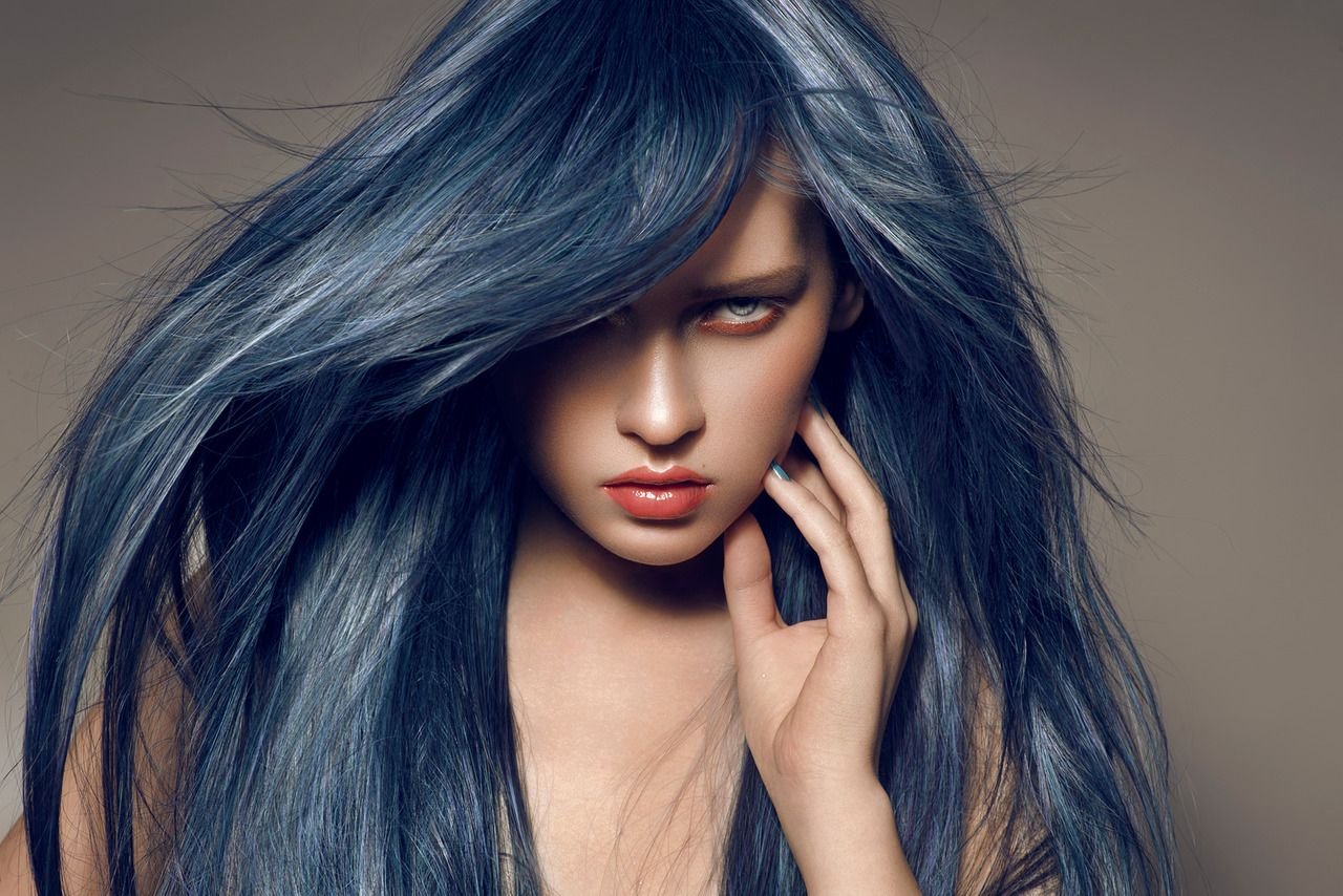 Маска для волос пепельный. Синий цвет волос. Пепельно синие волосы. Голубые волосы. Серо синие волосы.