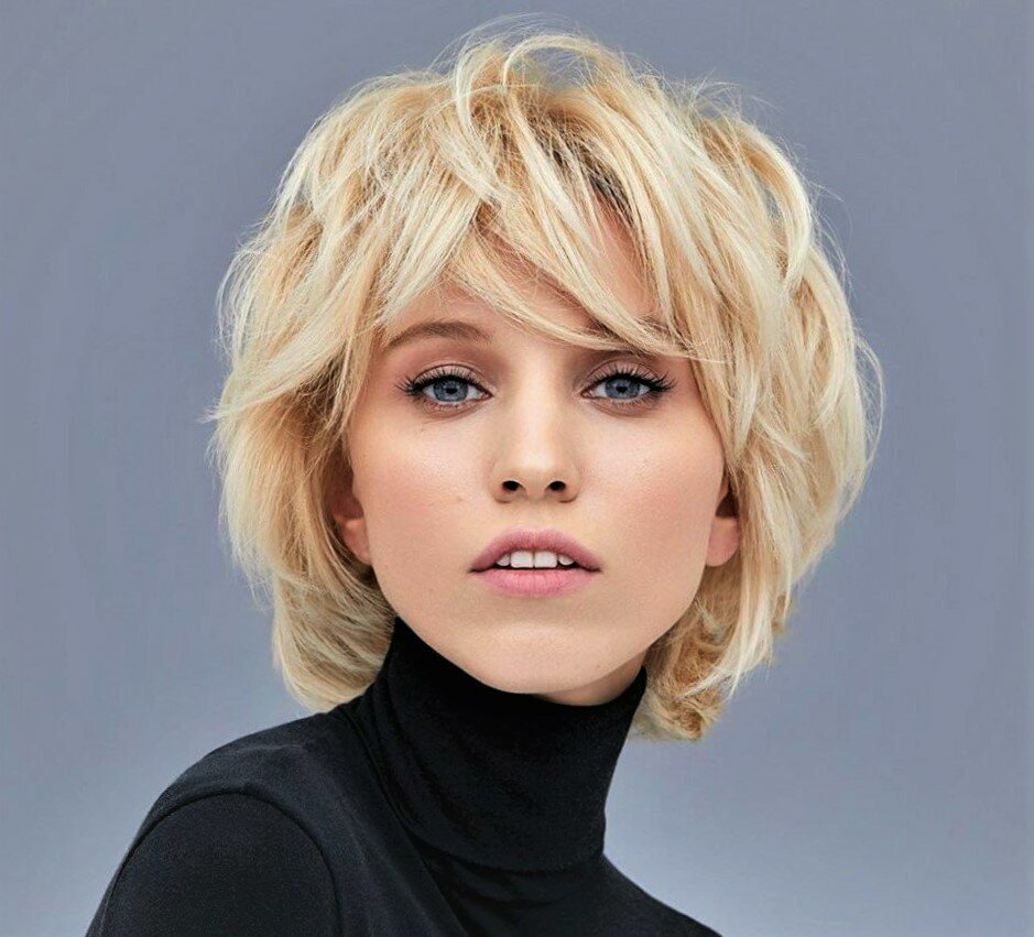 Рапсодия с удлиненной челкой