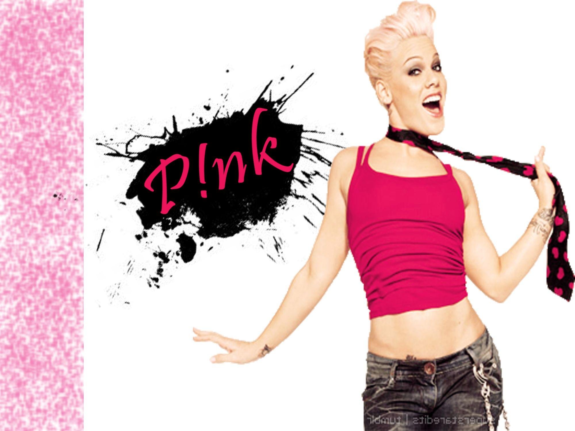 Включи песню розовая. Пинк певица. P!NK 2000. Пинк певица Постер. Pink певица альбомы.
