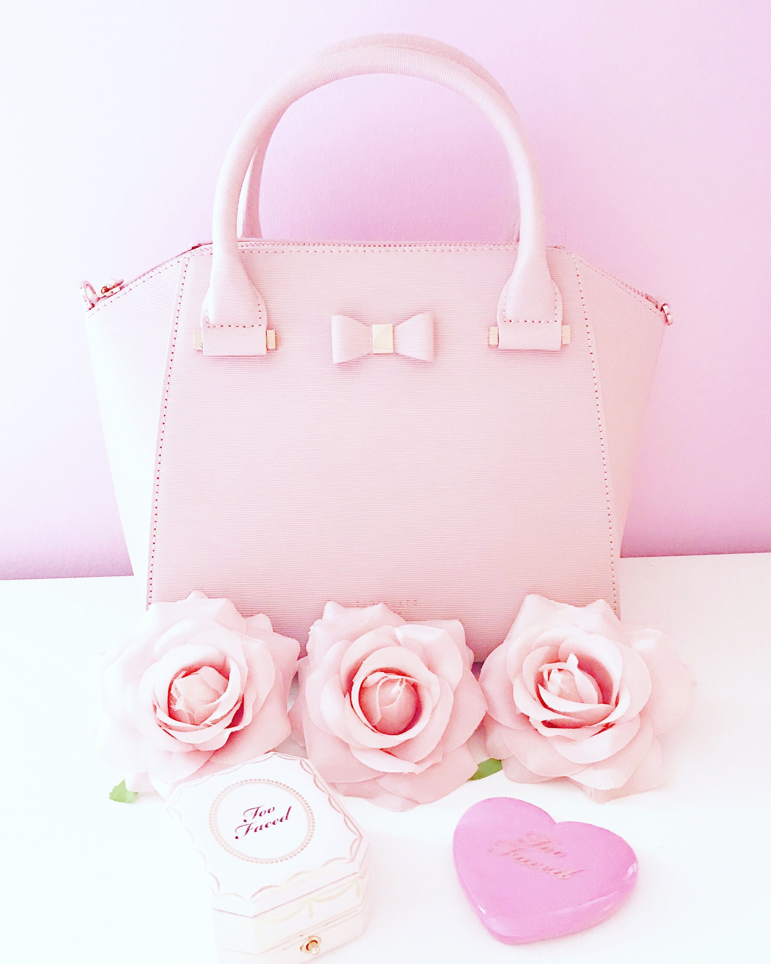 Розовый sale111121 цена. Ted Baker сумка розовая. Пинк сумки 2023. Розовая сумочка. Красивые сумки для девушек.