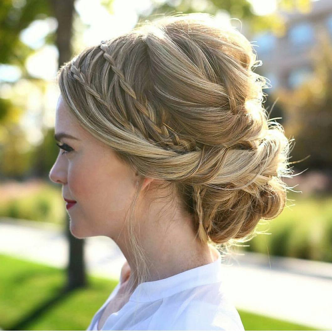 Прически с забранными волосами