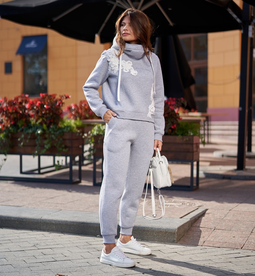 Adidas Superstar с пальто