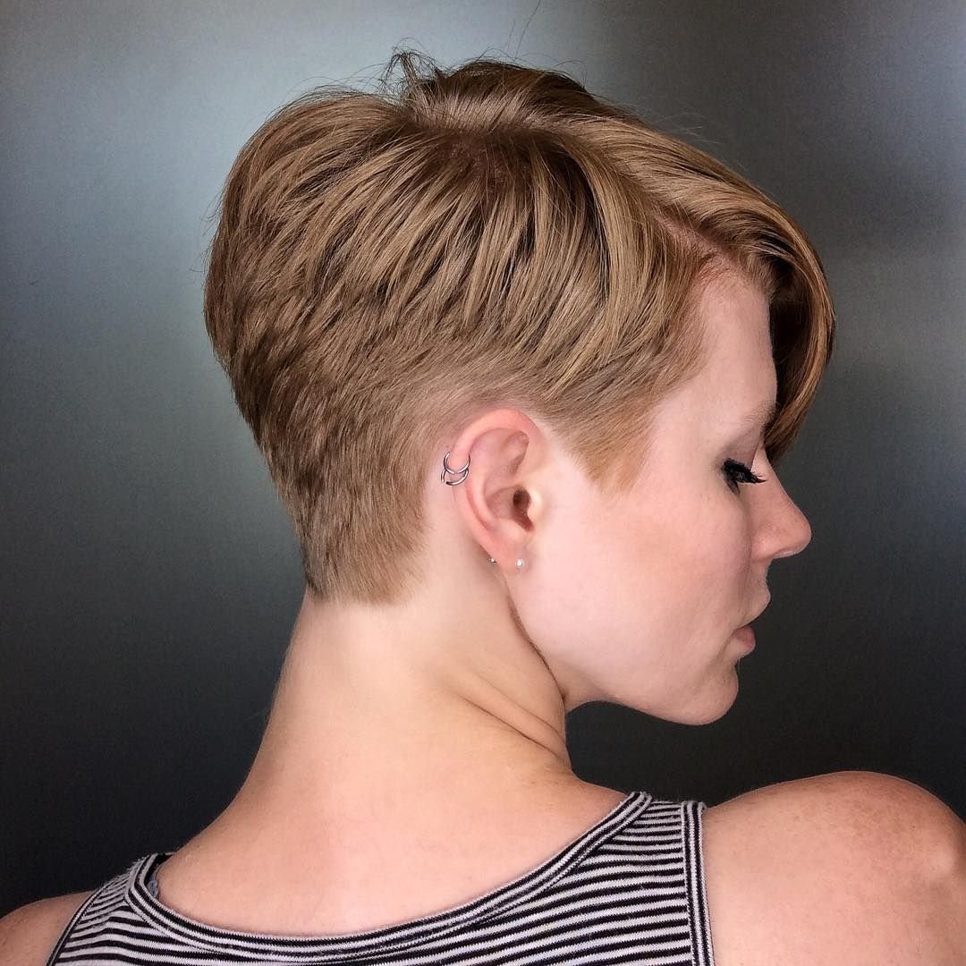 Прически при отращивании волос