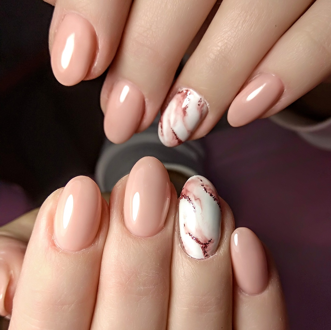 Маникюр красивый повседневный