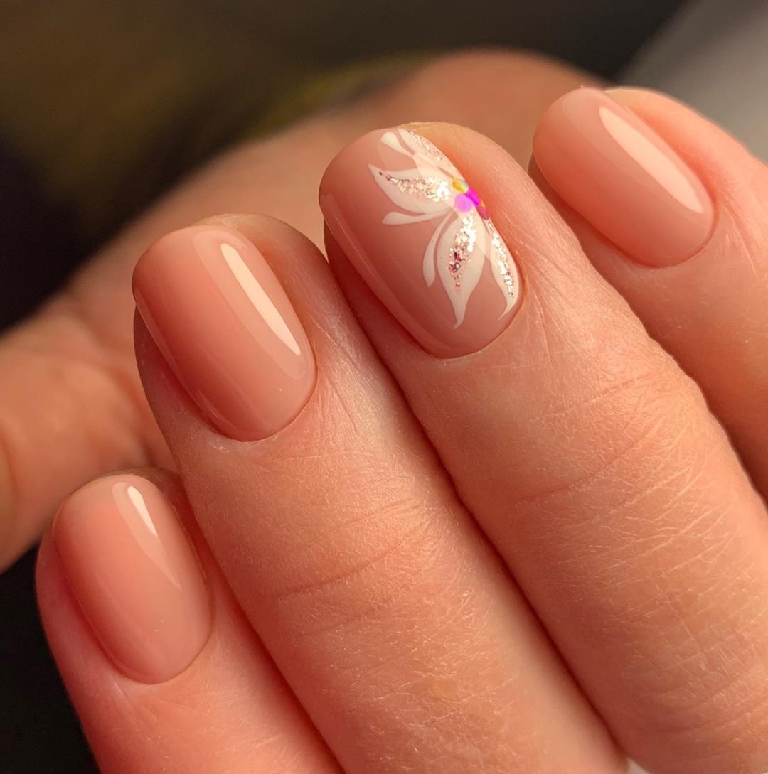 Маникюрв постельных тгнах