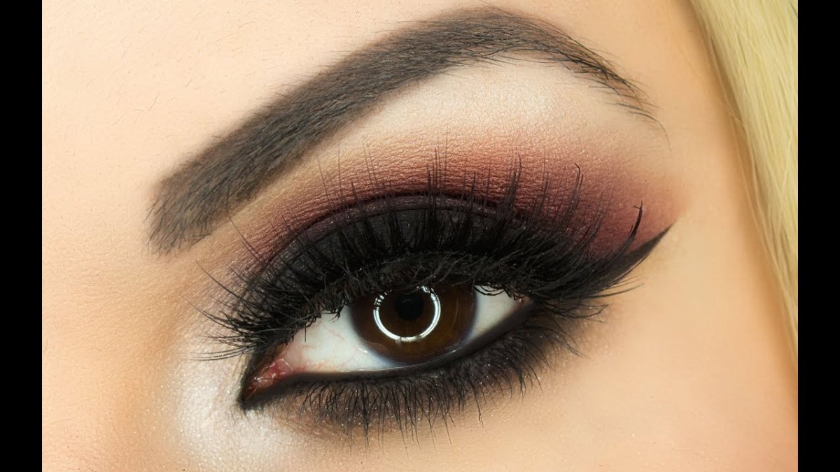 Макияж глаз черно белыми тенями