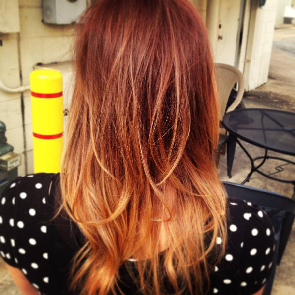 Цветное омбре на темные волосы