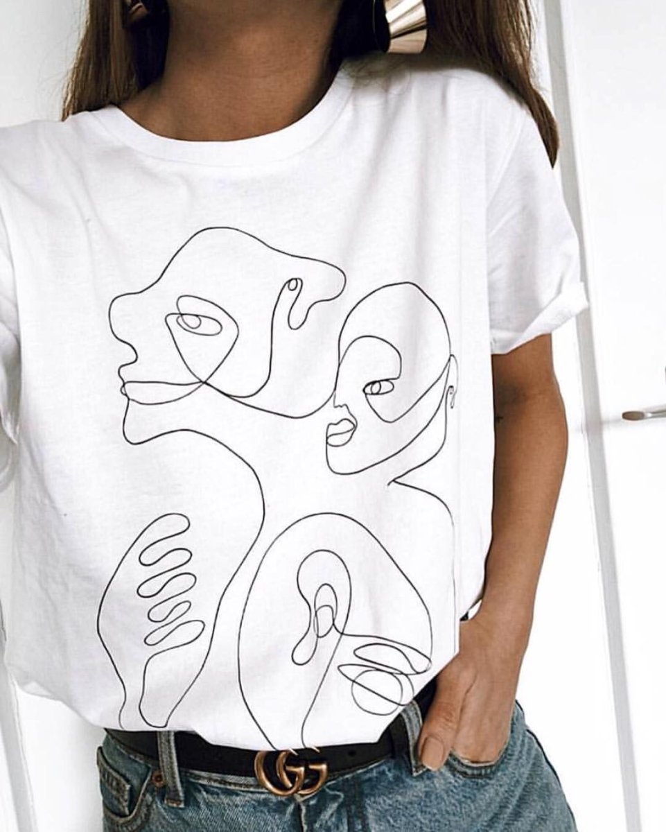 Минималистичные принты на футболках