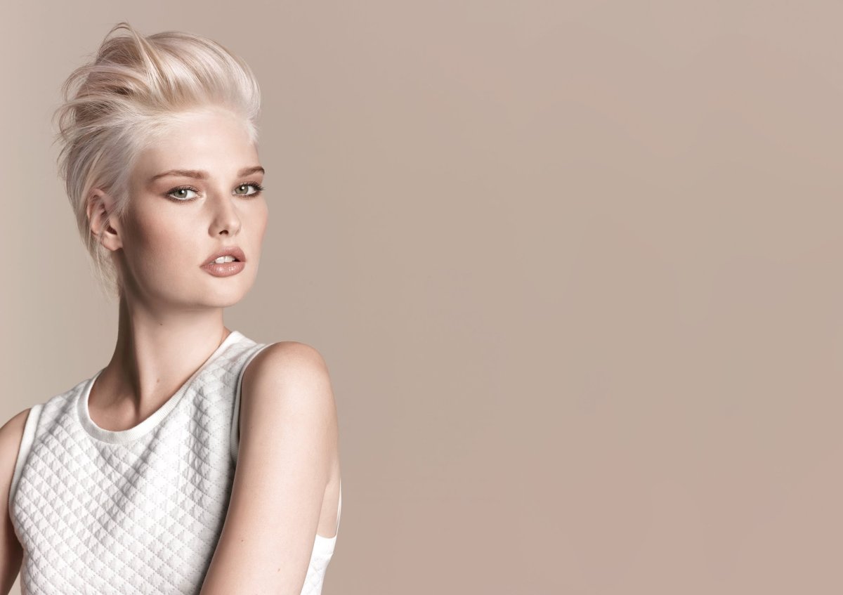 Женская стрижка Пикси андеркат Боб