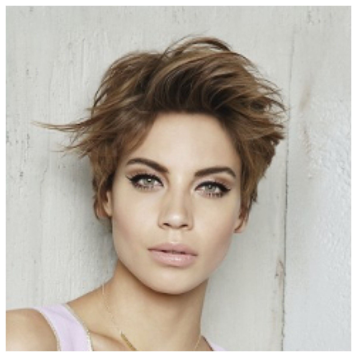 Юлия Костюшкина стрижка