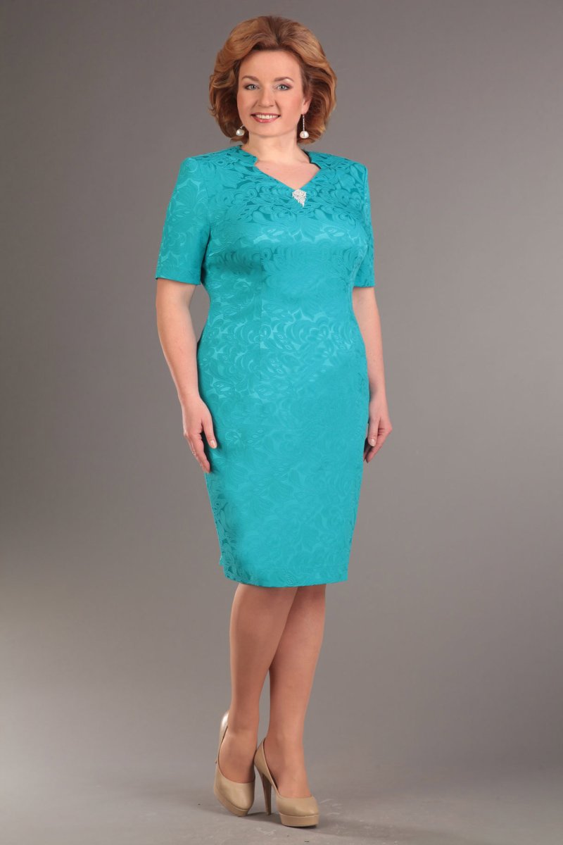 Нарядные платья для женщин