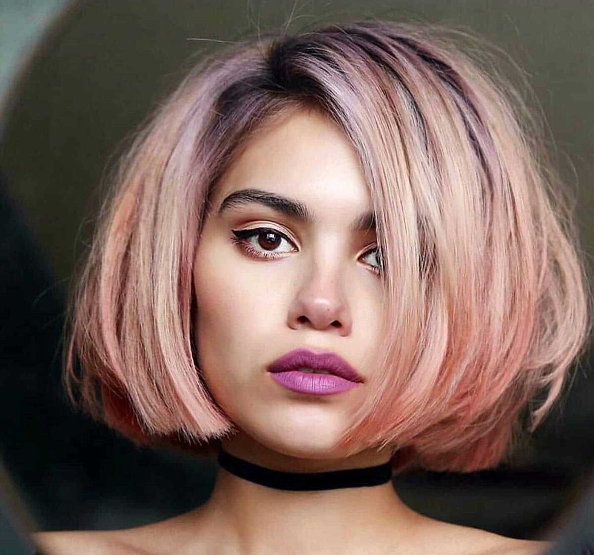 Окрашивание с яркими прядями