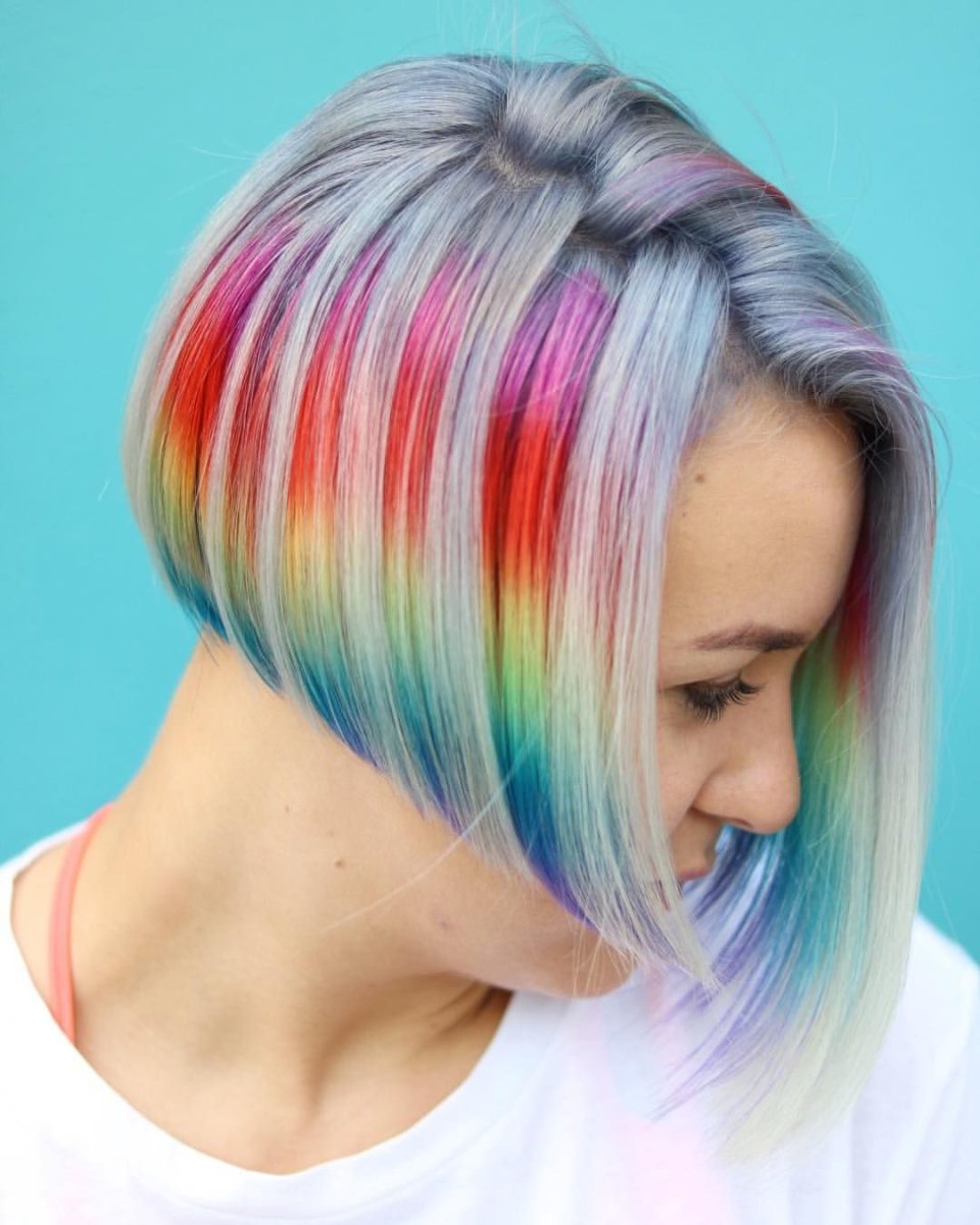 Синее окрашивание на короткие волосы