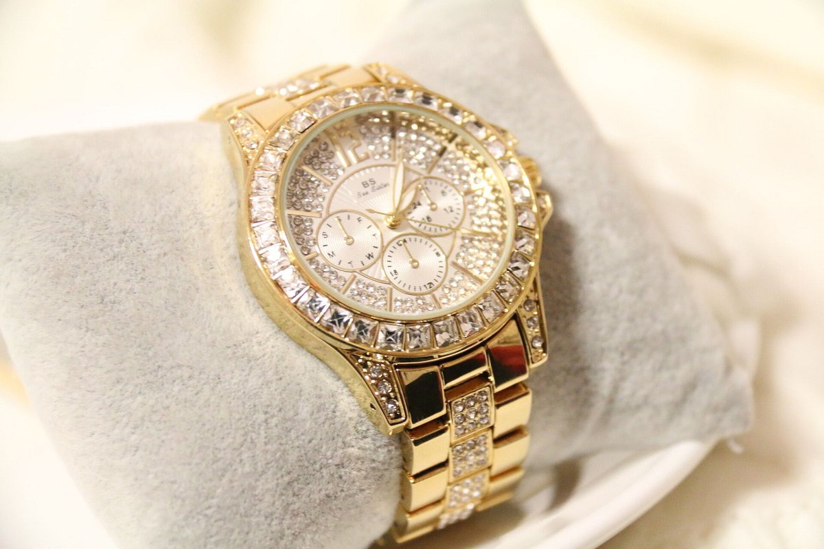 Ролекс часы женские золотые с бриллиантами