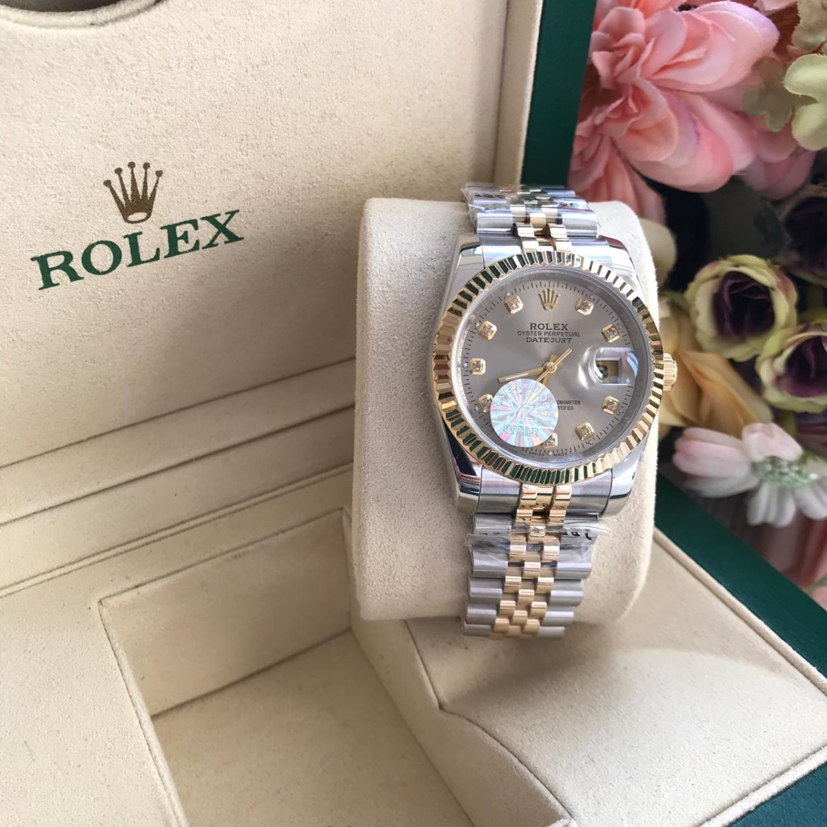 Datejust Rolex с золотым циферблатом