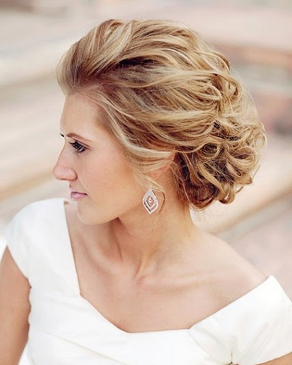 Прическа насредне волосы