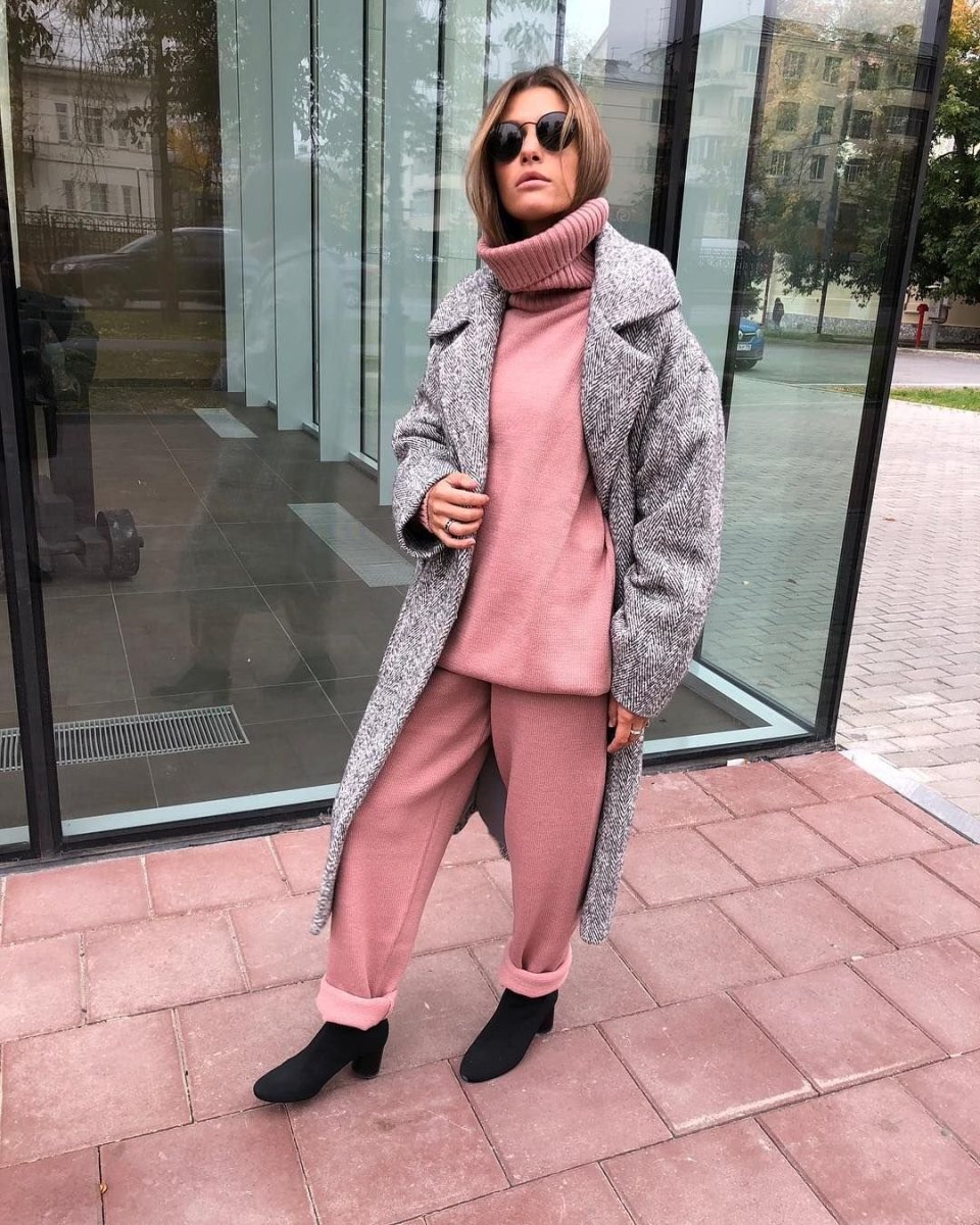 Спортивный костюм женский с худи