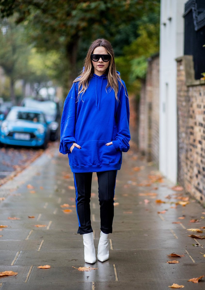 Пальто со спортивным костюмом