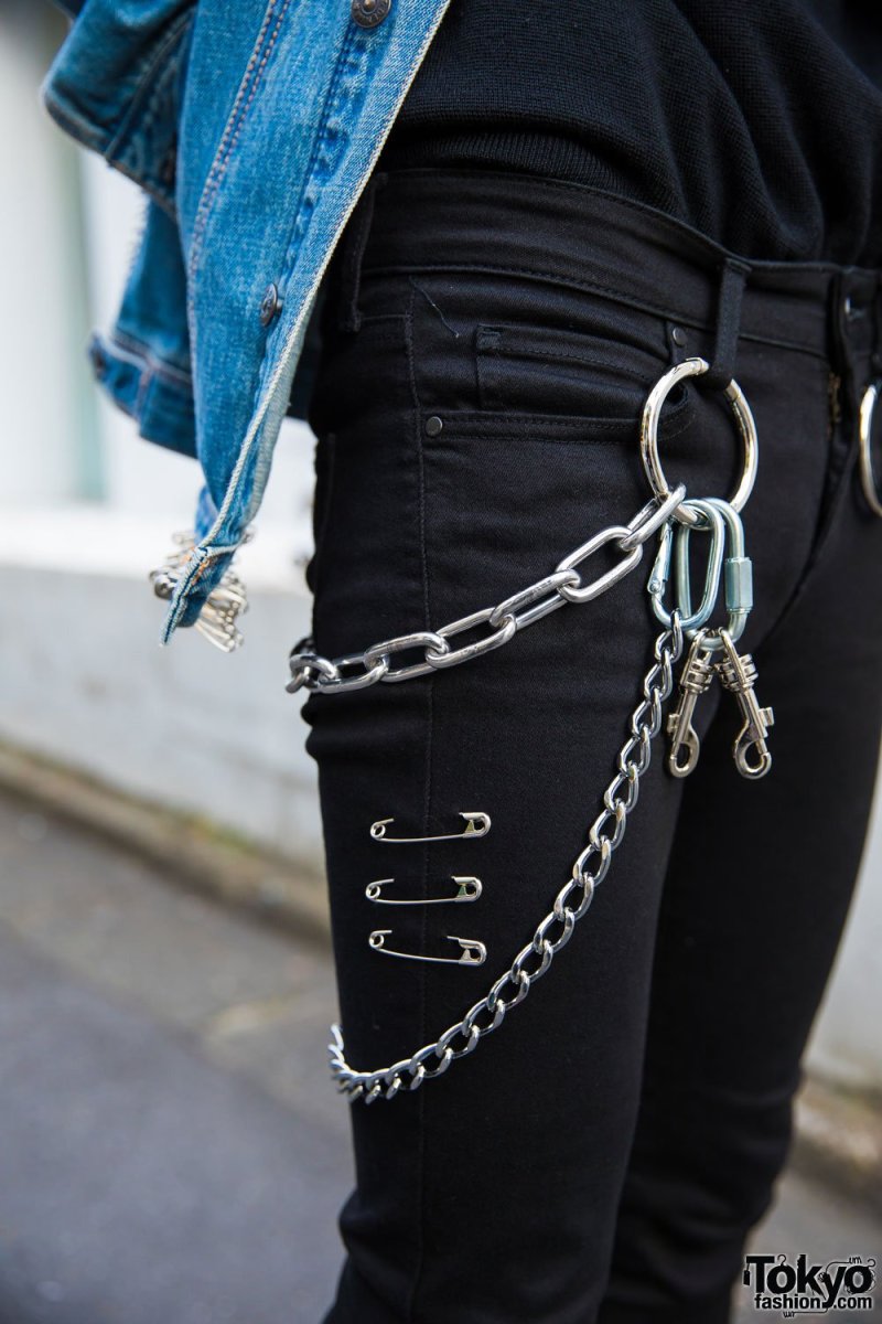 Одежда с цепочками для девушек