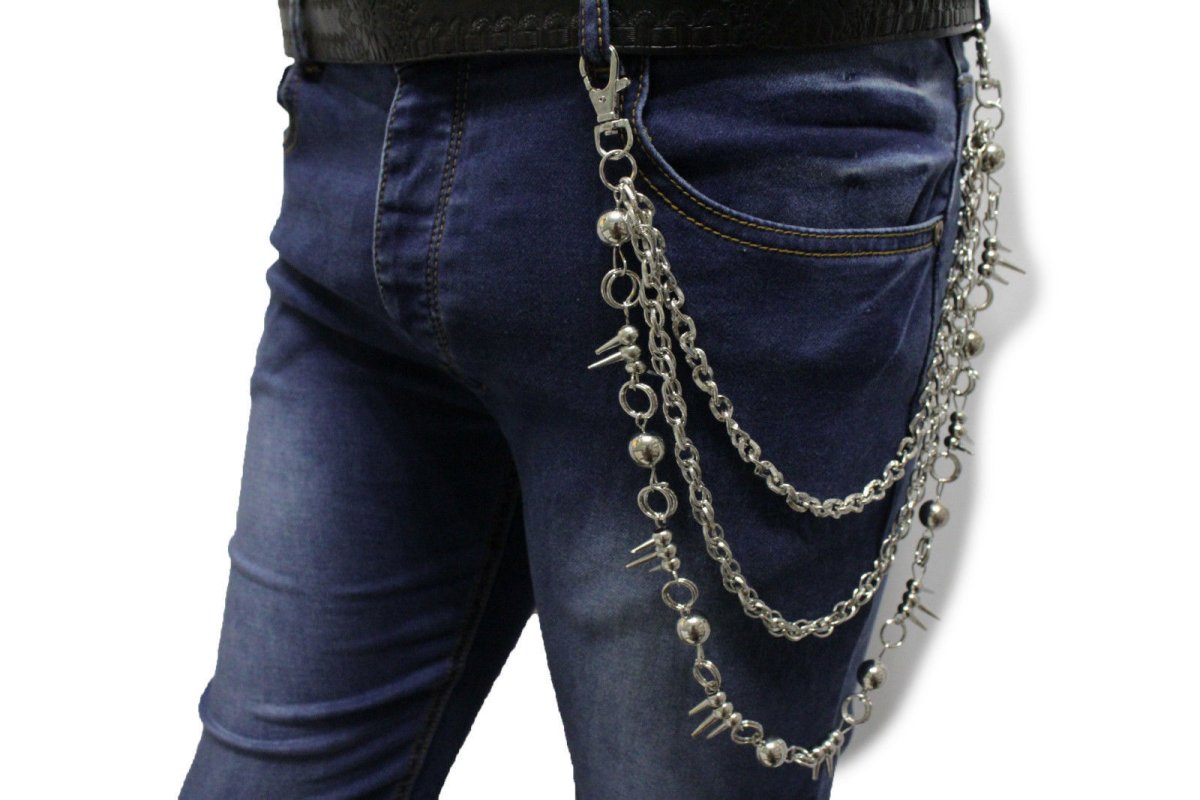 Цепь на джинсах рокеры