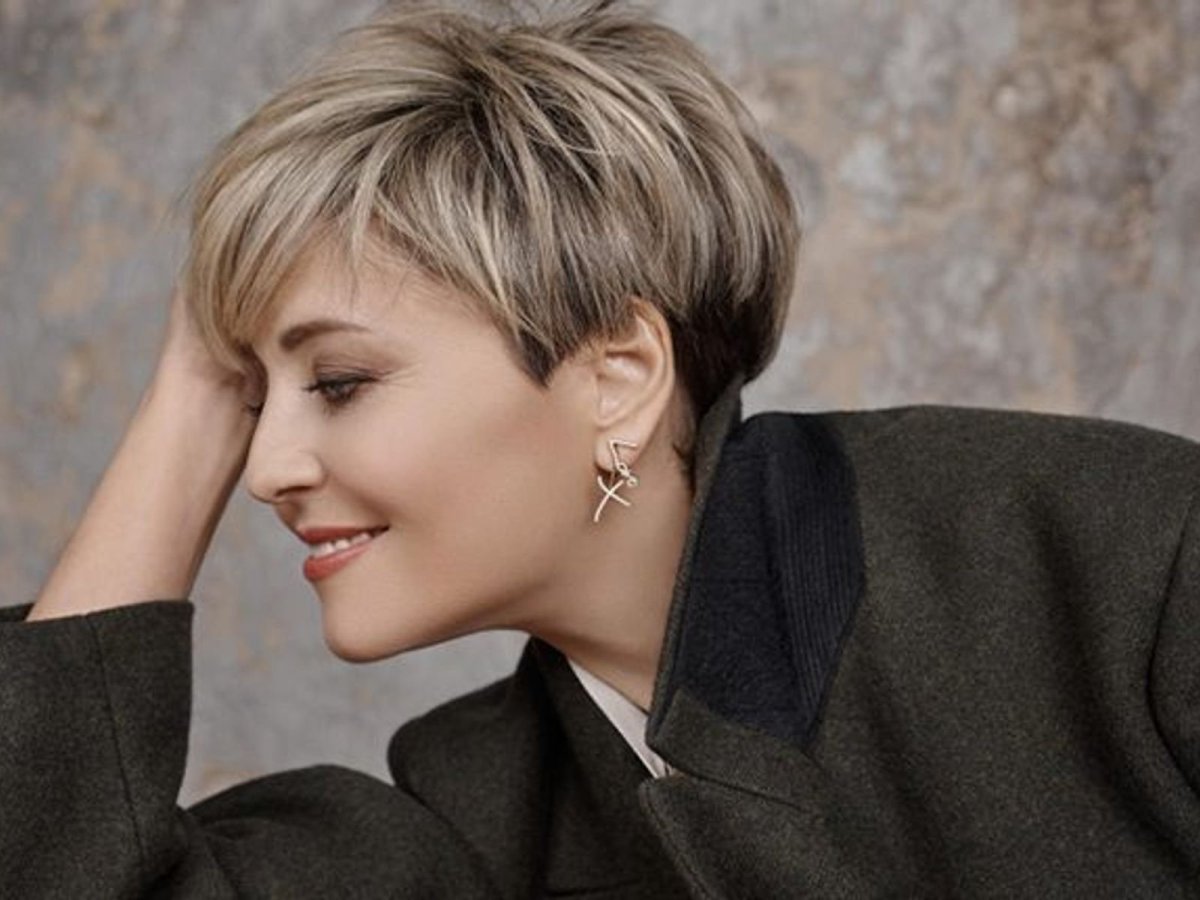 Стрижка итальянка рапсодия Аврора дебют на короткие волосы