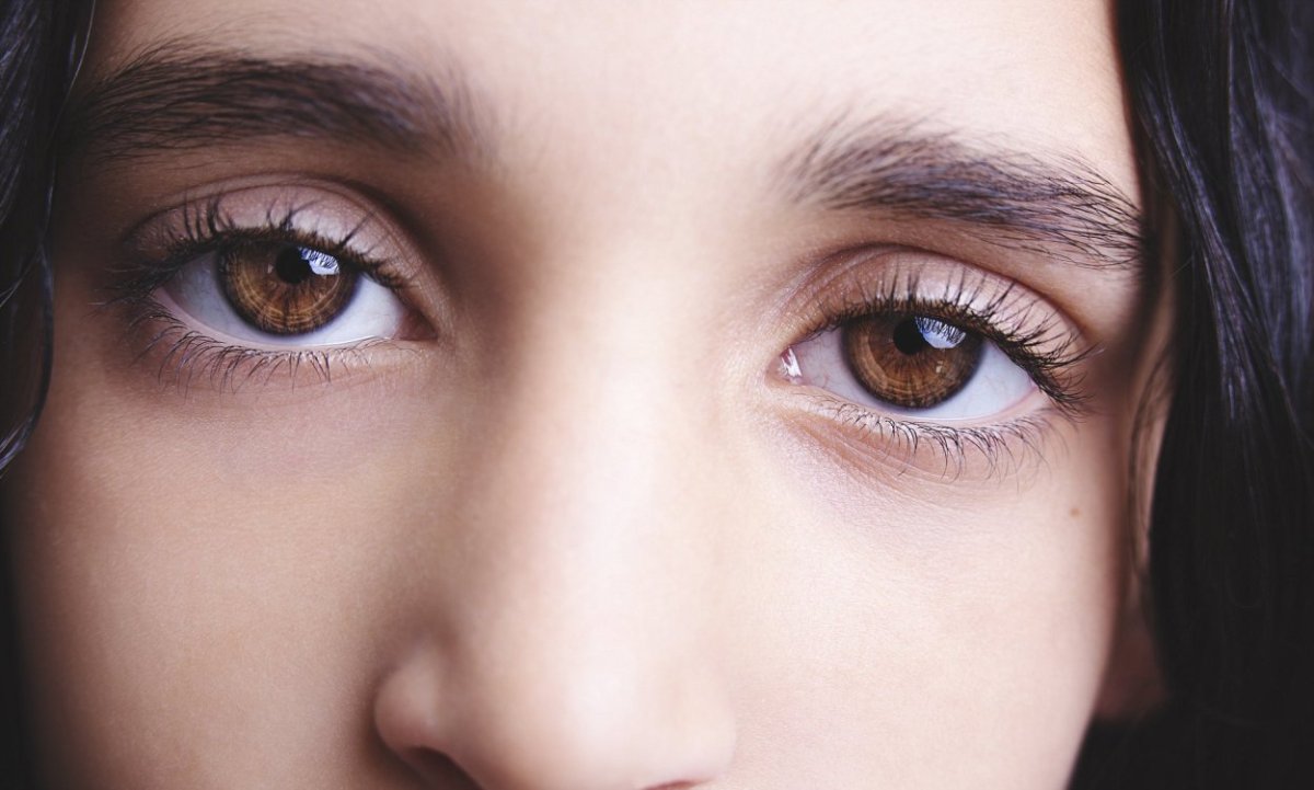 Ярко карие глаза