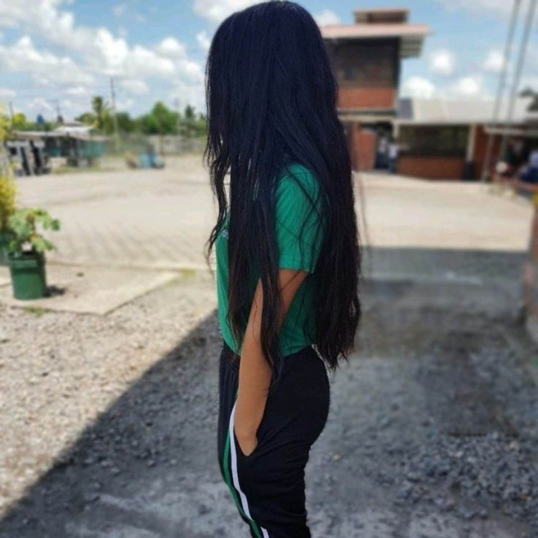 Девушка с длинными волосами со спины - 63 фото